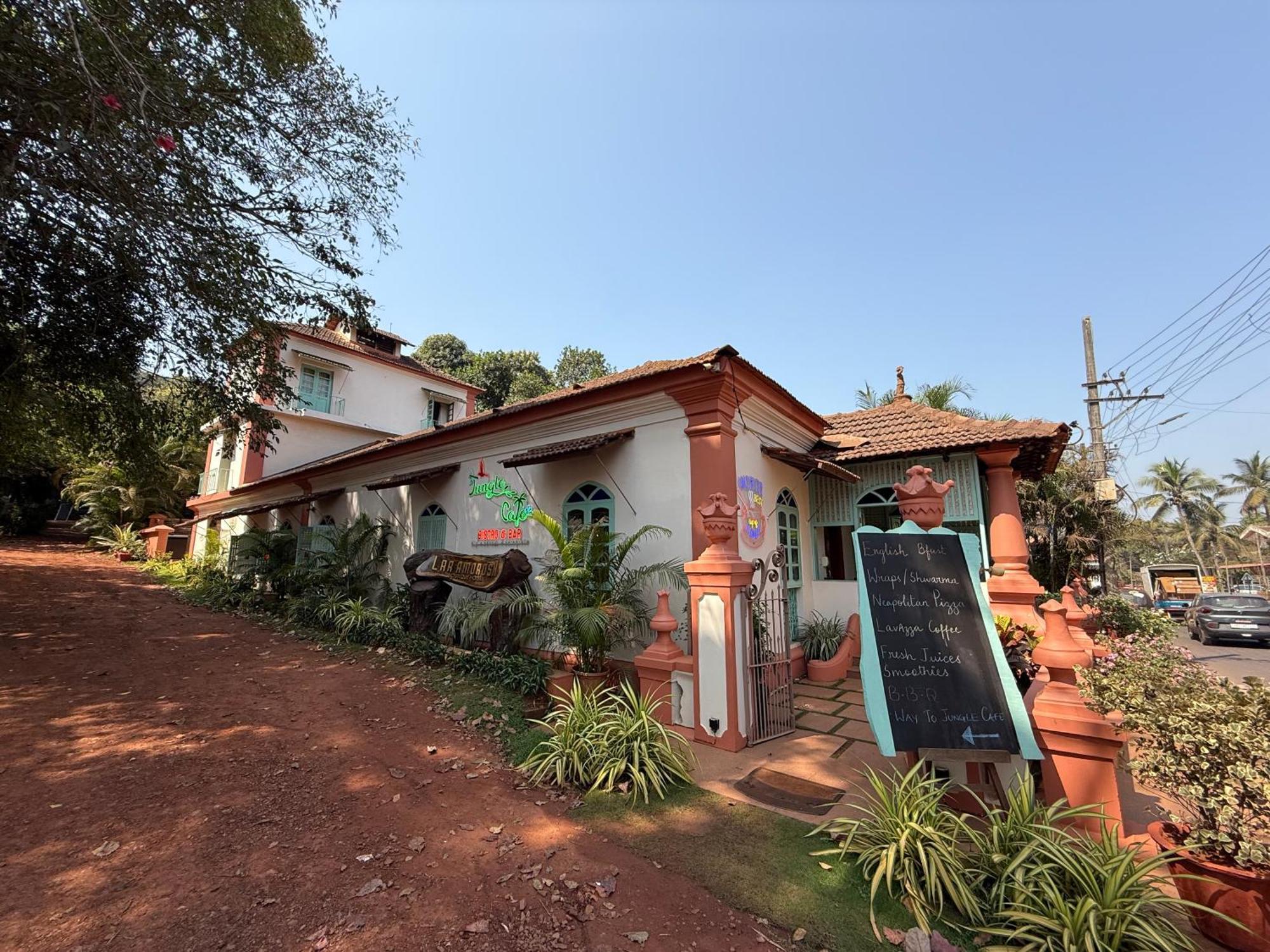 Lar Amorosa Boutique Hotel - Goa カラングート エクステリア 写真