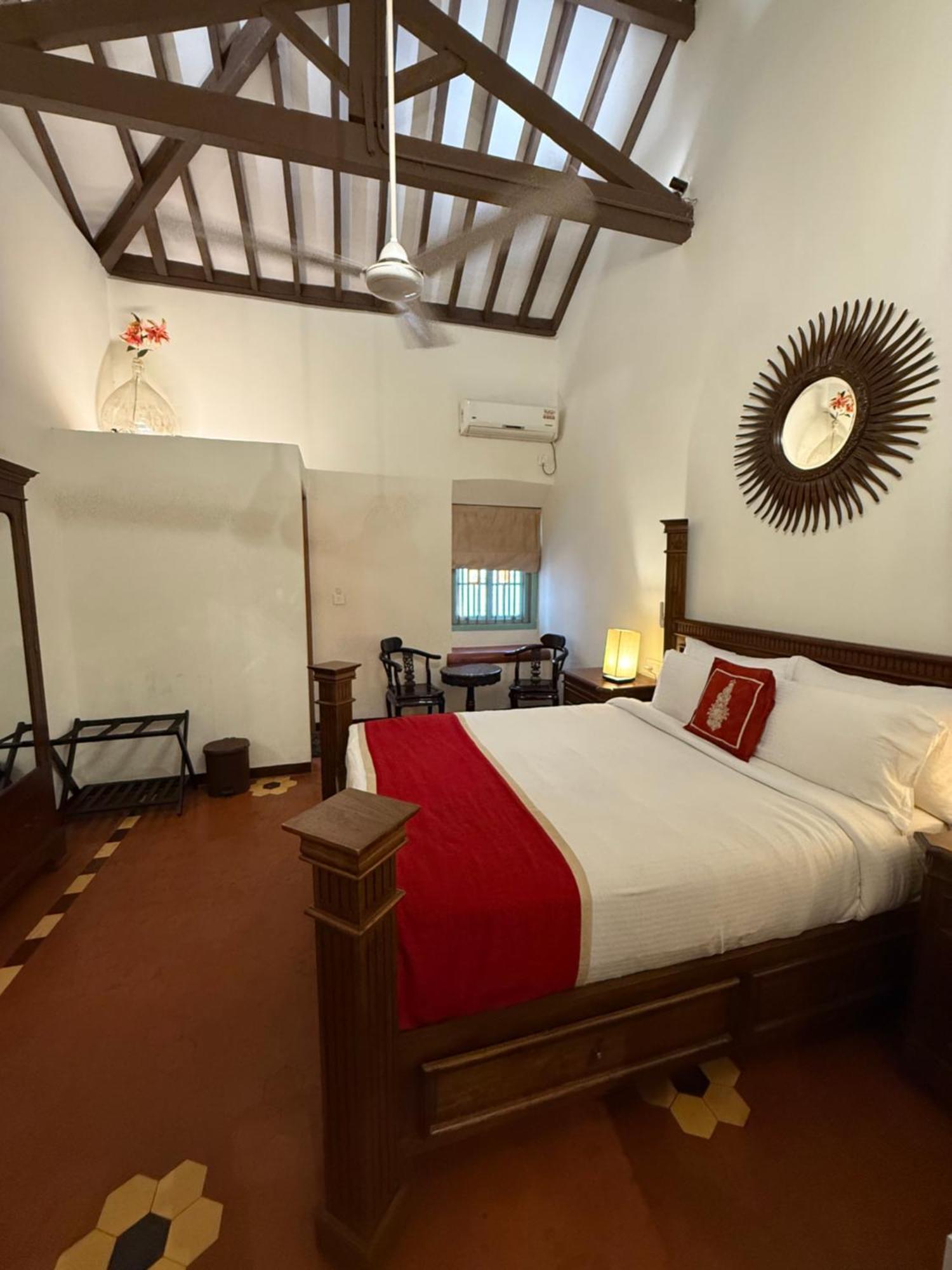 Lar Amorosa Boutique Hotel - Goa カラングート エクステリア 写真