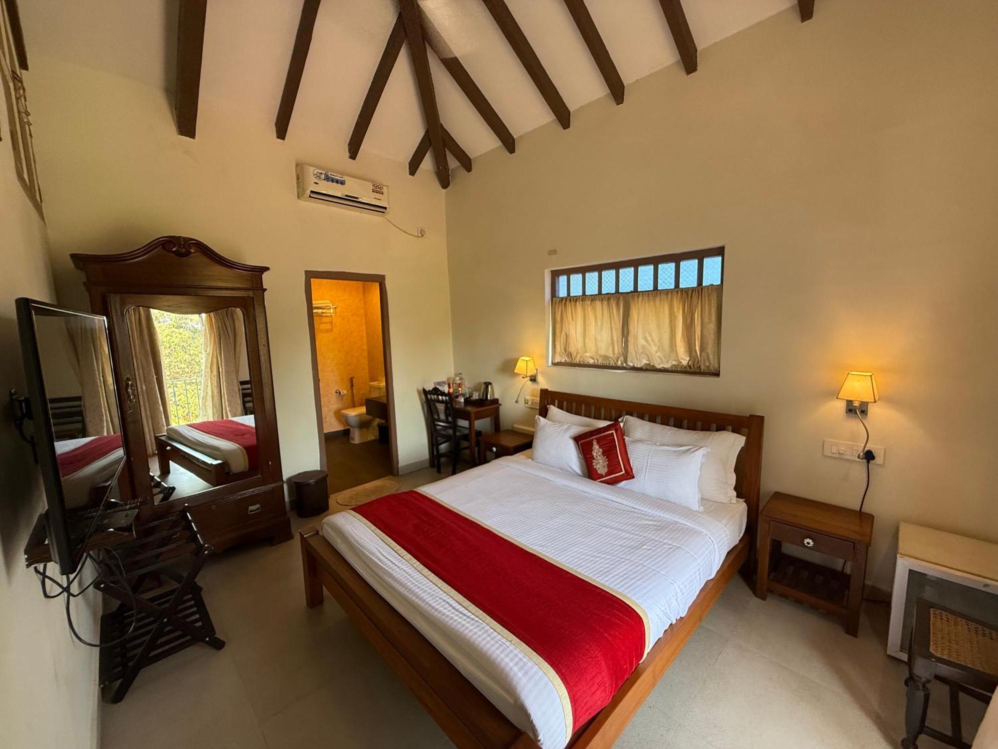 Lar Amorosa Boutique Hotel - Goa カラングート エクステリア 写真