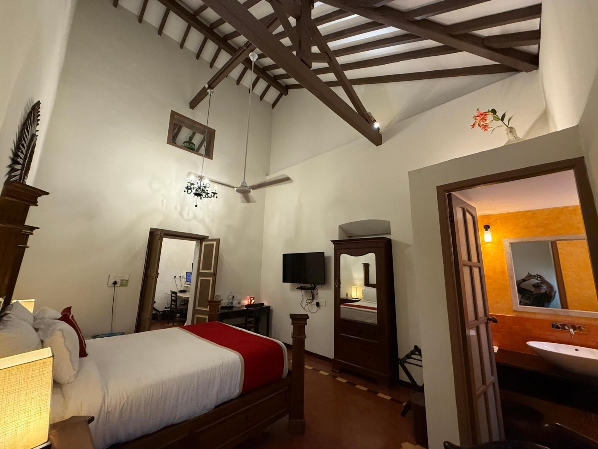 Lar Amorosa Boutique Hotel - Goa カラングート エクステリア 写真
